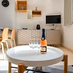 2-bedroom In Grand Appartement Cannes