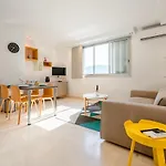 2-bedroom In Grand Appartement *