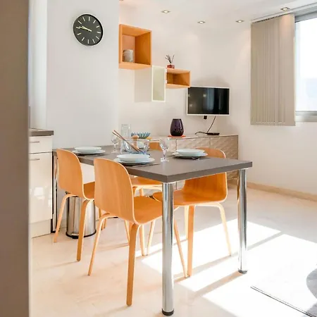 Daire 2-bedroom In Grand